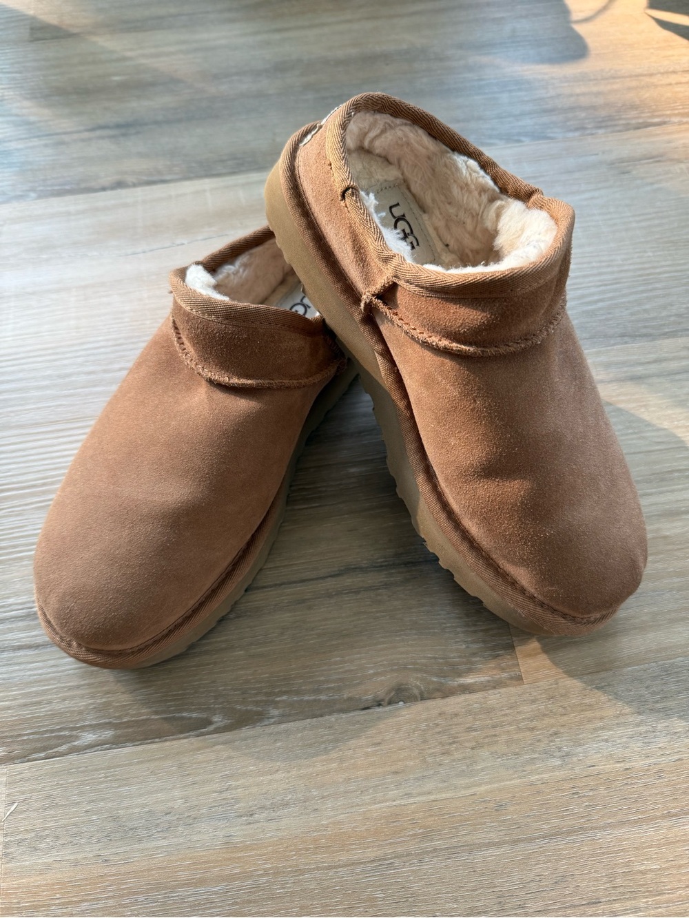 UGG Chestnut Suede Classic Slipper (Women)
